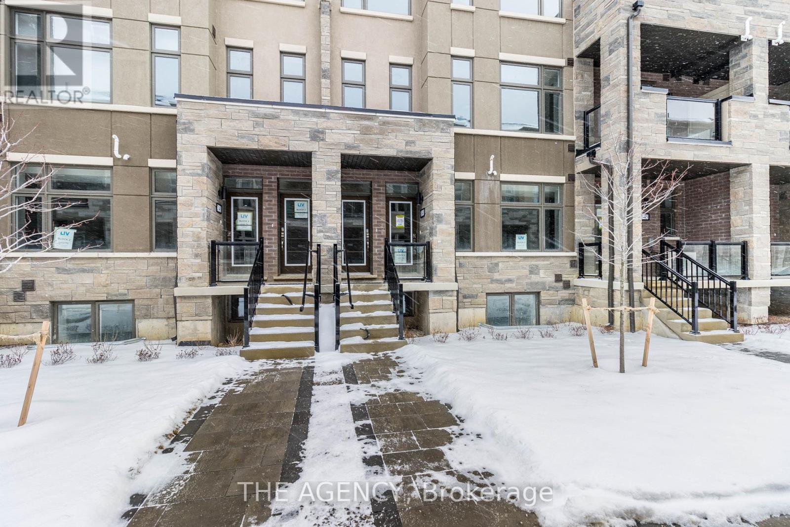 24 - 45 Fieldridge Crescent, Brampton, Ontario  L6R 4G6 - Photo 2 - W13749454