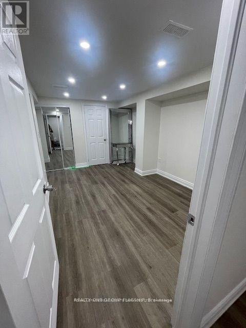 3665 Colonial Upper Drive, Mississauga, Ontario  L5L 4P2 - Photo 8 - W13749468