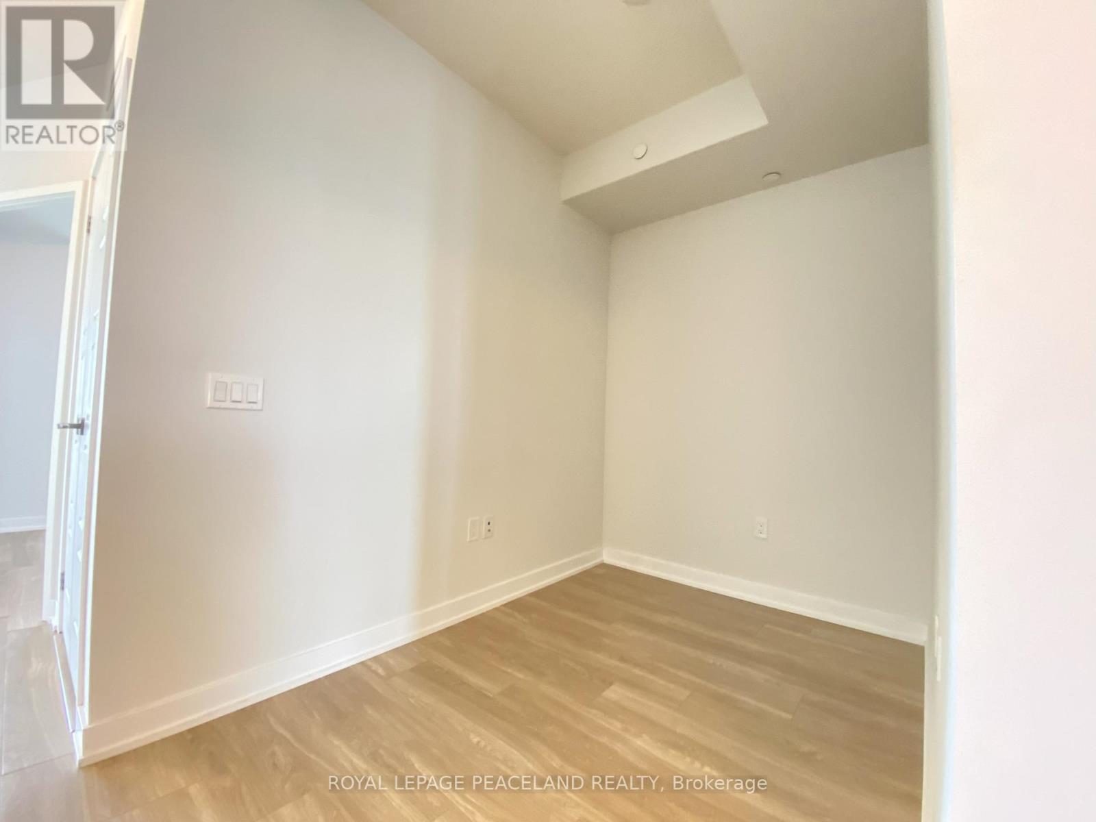 1901 - 4085 Parkside Village Drive, Mississauga, Ontario  L5B 0K9 - Photo 14 - W13749472