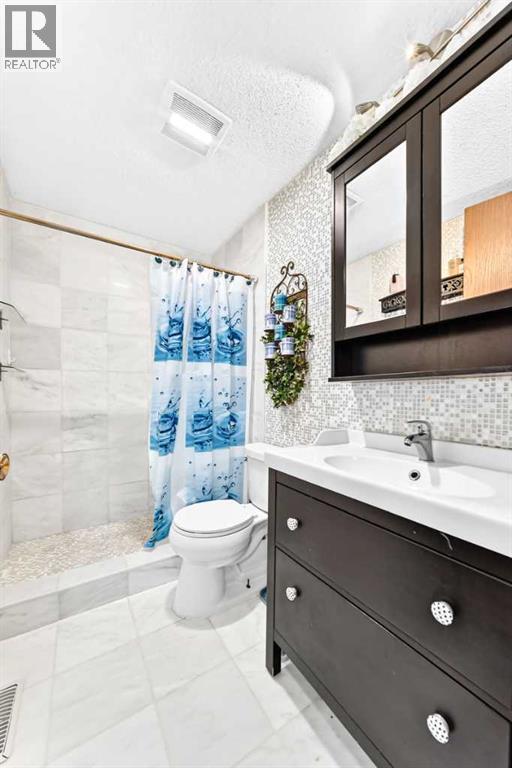 631 Brookpark Drive SW, Calgary, Alberta  T2W 2P8 - Photo 27 - A2337923