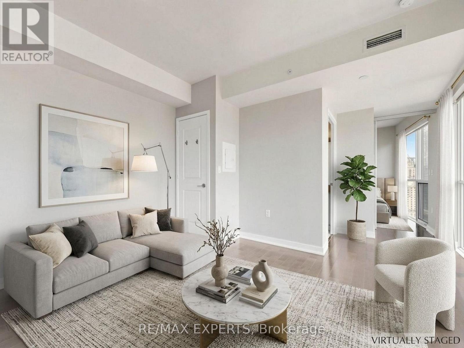 2305 - 1 The Esplanade Drive, Toronto, Ontario M5E 0A8 - Photo 8 - C13738256