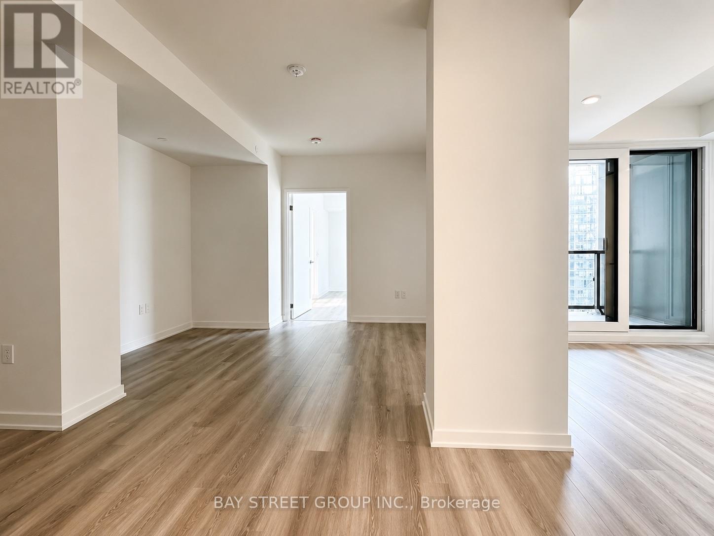 1116 - 121 St Patrick Street, Toronto, Ontario  M5T 3C1 - Photo 3 - C13749492