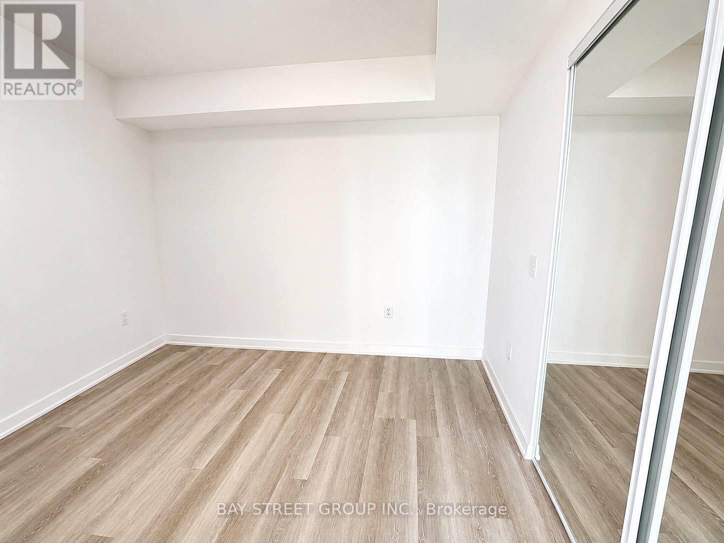 1116 - 121 St Patrick Street, Toronto, Ontario  M5T 3C1 - Photo 5 - C13749492