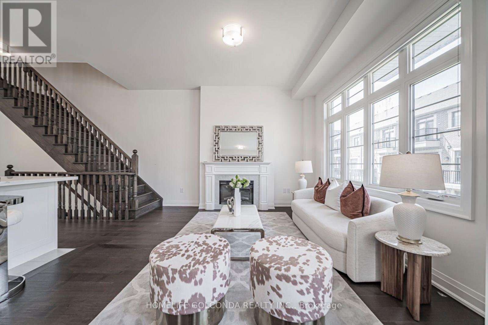 2 Silvermills Lane, Markham, Ontario  L6C 3L5 - Photo 17 - N13625030