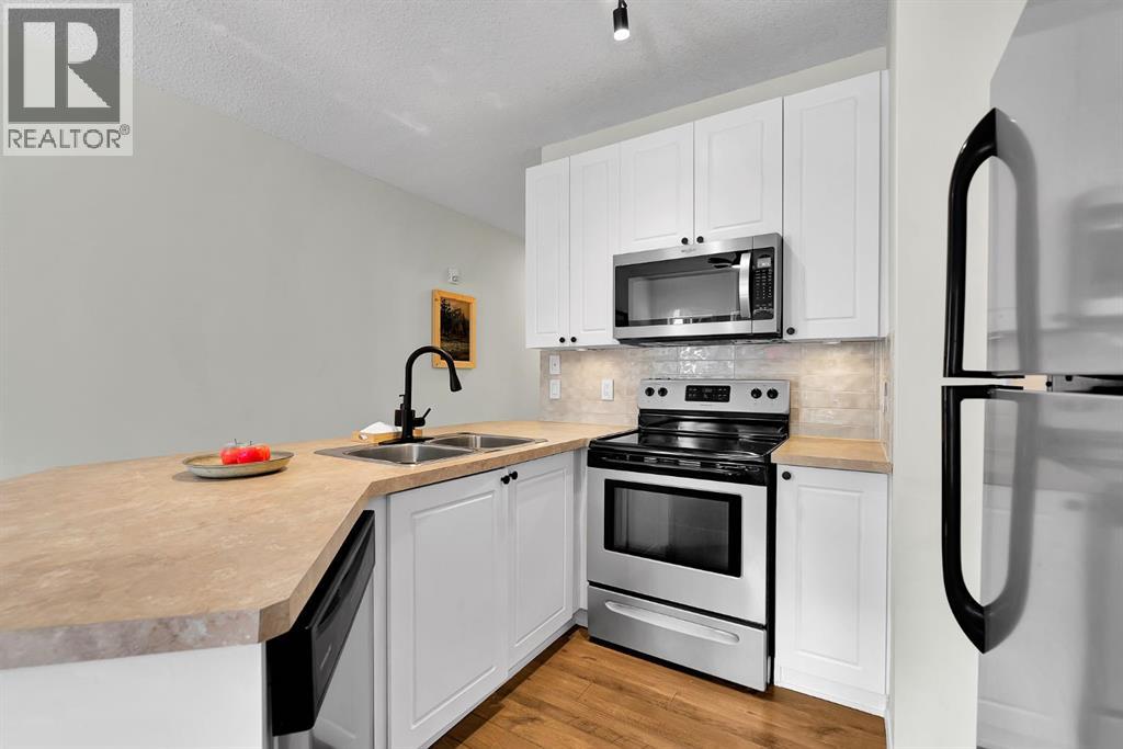 201, 176 Kananaskis Way, Canmore, Alberta  T1W 3E4 - Photo 12 - A2343110