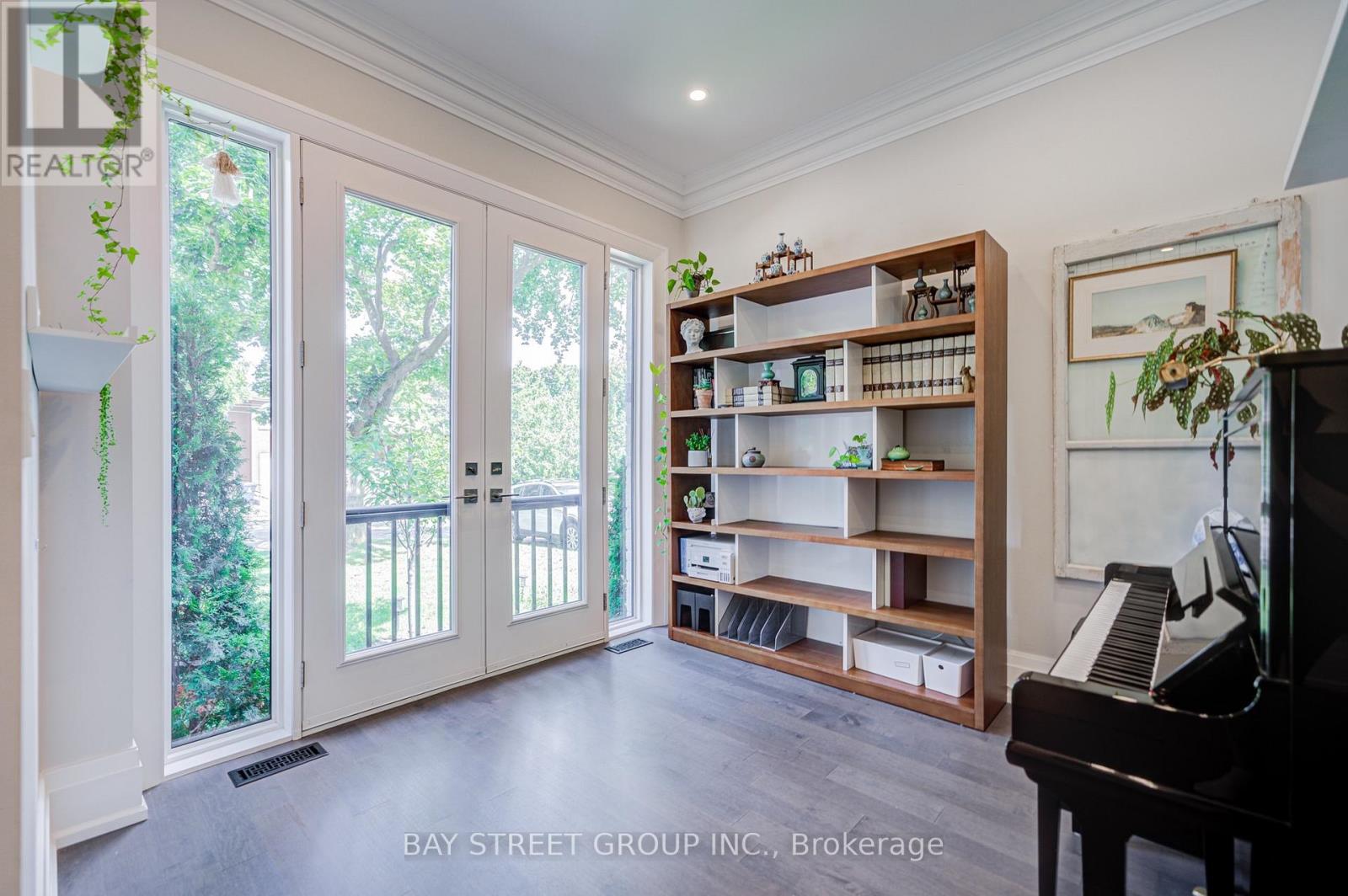 37 Barker Avenue, Toronto, Ontario  M9V 1E6 - Photo 4 - W13749522