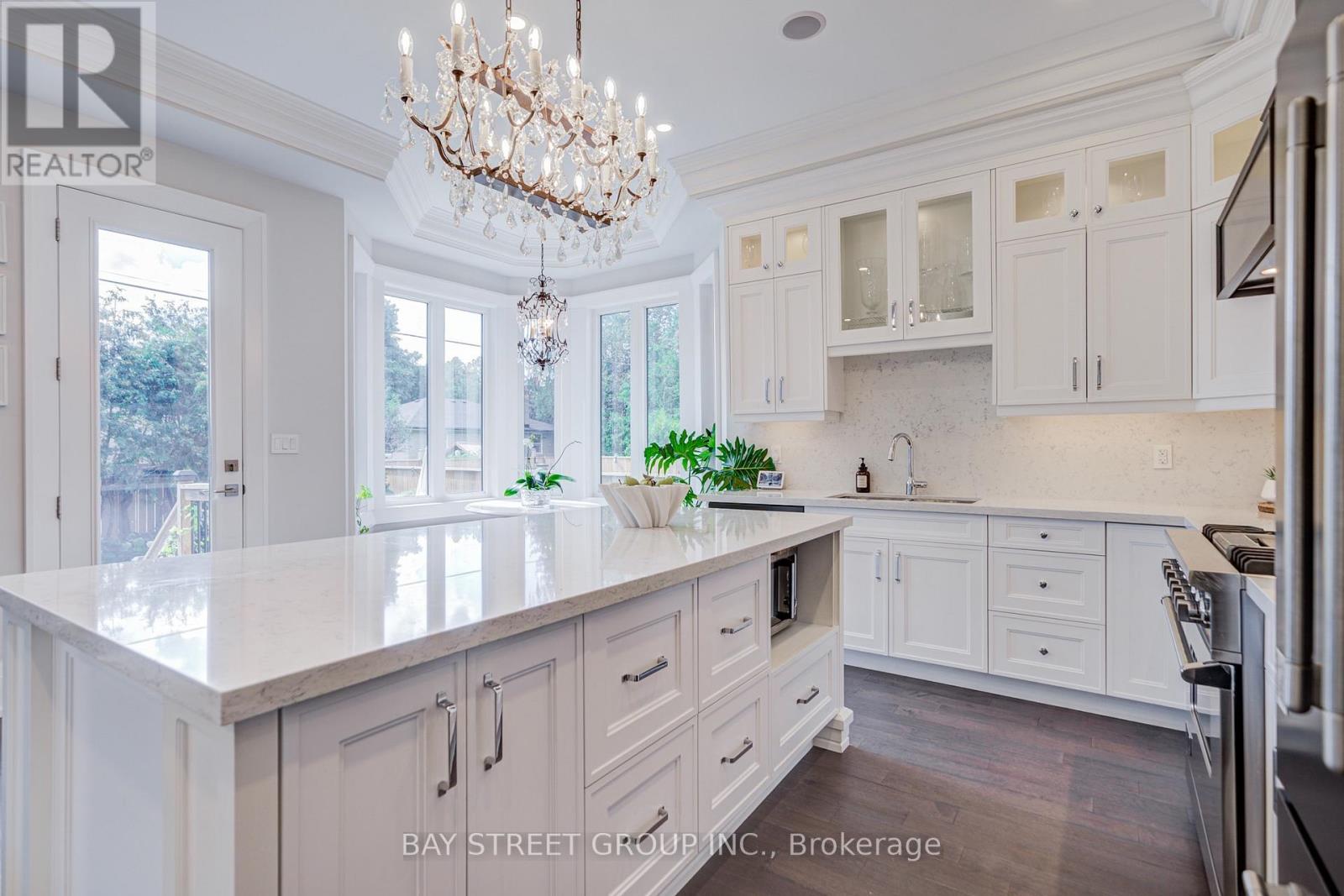 37 Barker Avenue, Toronto, Ontario  M9V 1E6 - Photo 16 - W13749522