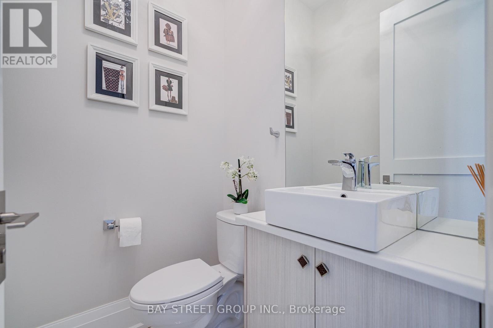 37 Barker Avenue, Toronto, Ontario  M9V 1E6 - Photo 22 - W13749522