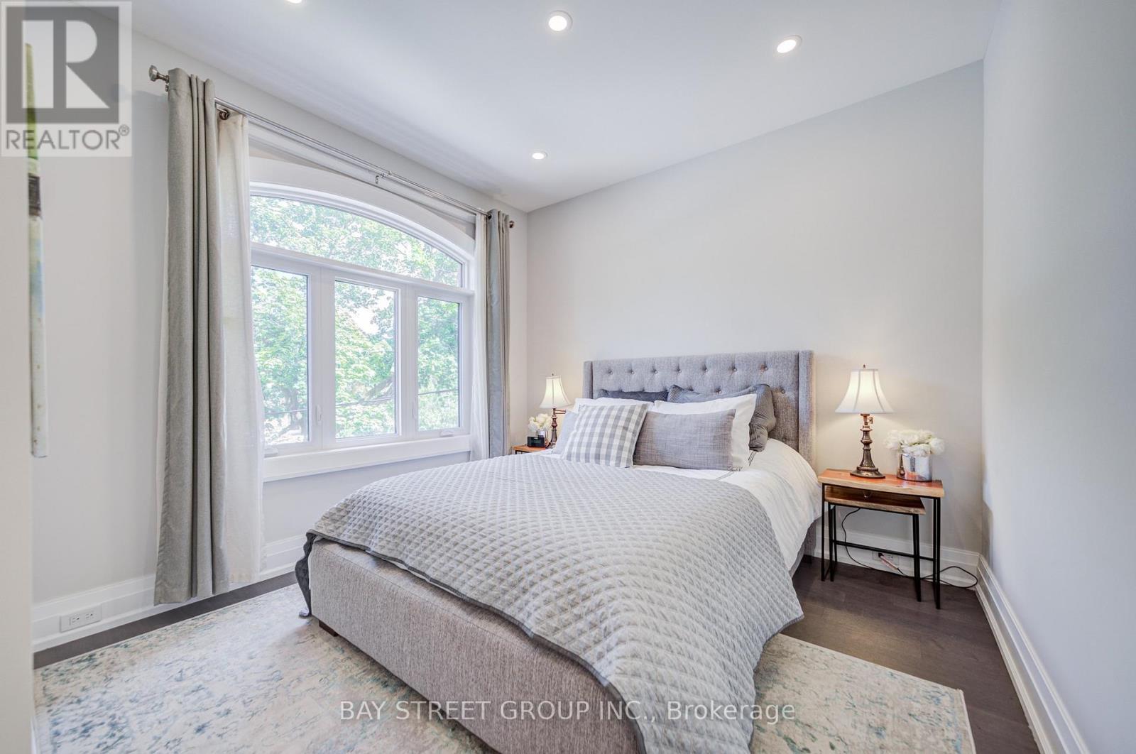 37 Barker Avenue, Toronto, Ontario  M9V 1E6 - Photo 25 - W13749522
