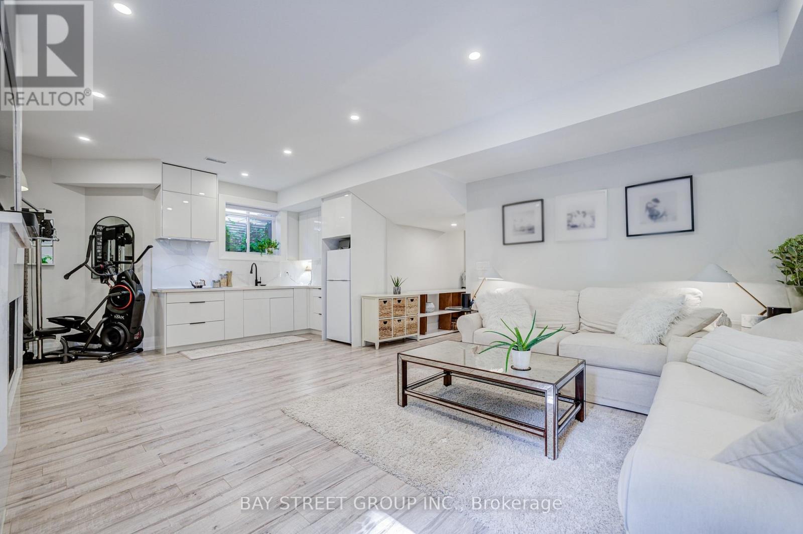 37 Barker Avenue, Toronto, Ontario  M9V 1E6 - Photo 43 - W13749522