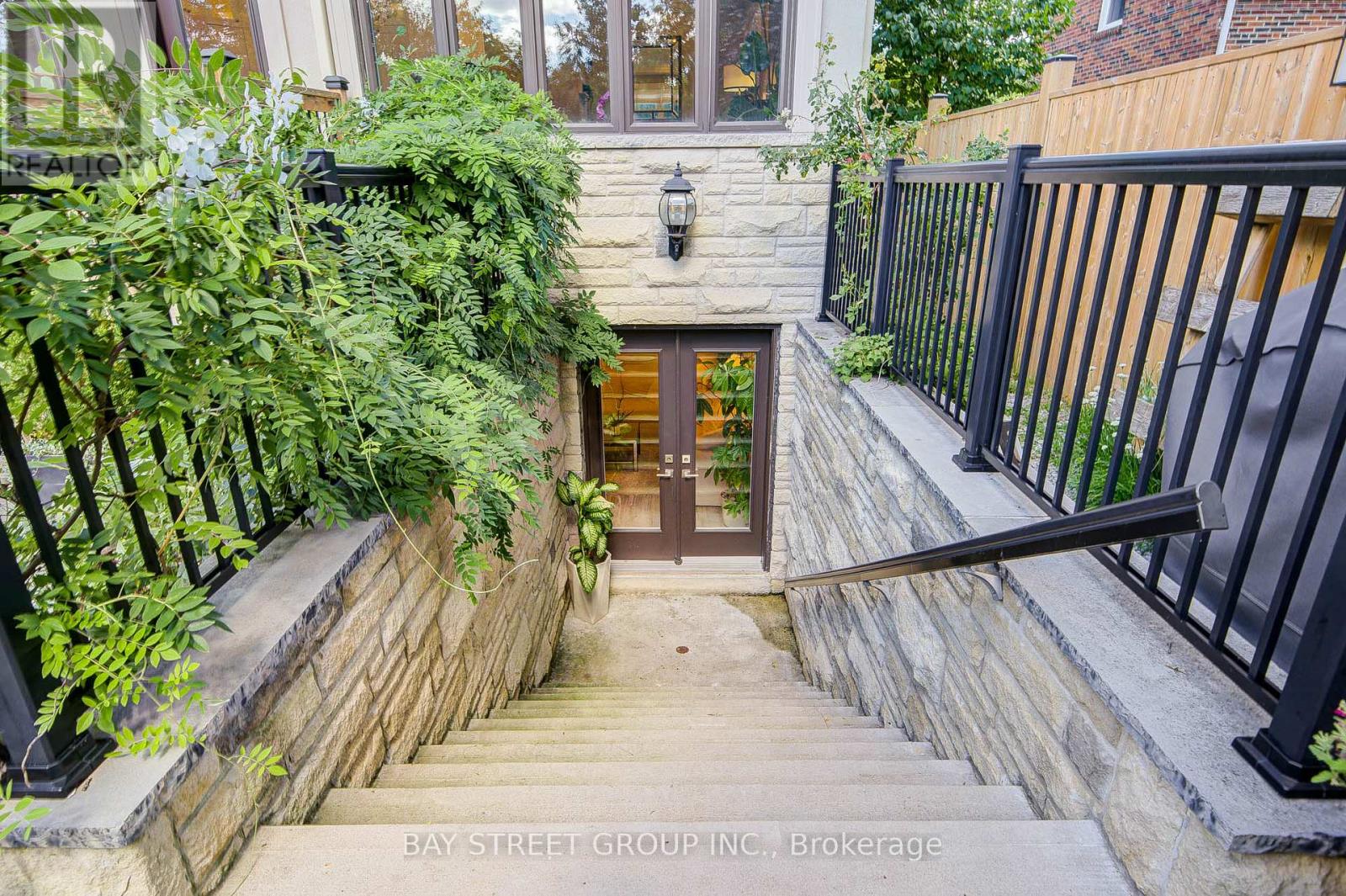 37 Barker Avenue, Toronto, Ontario  M9V 1E6 - Photo 49 - W13749522