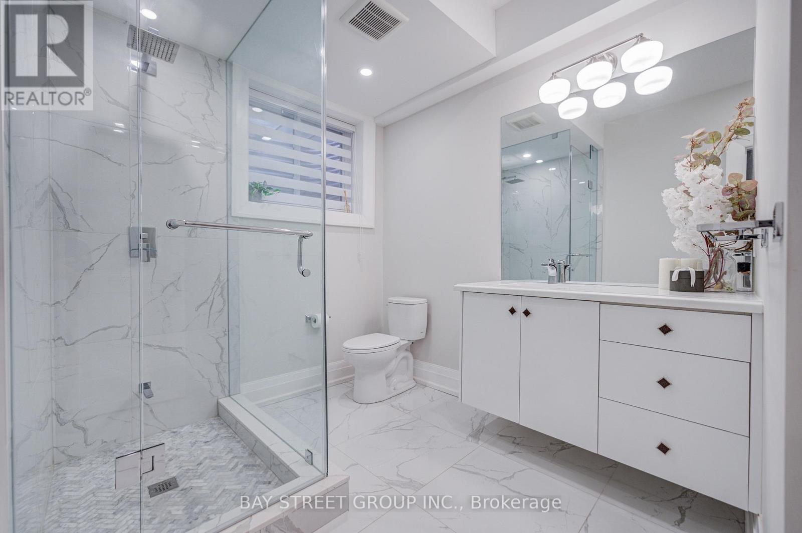 37 Barker Avenue, Toronto, Ontario  M9V 1E6 - Photo 45 - W13749522