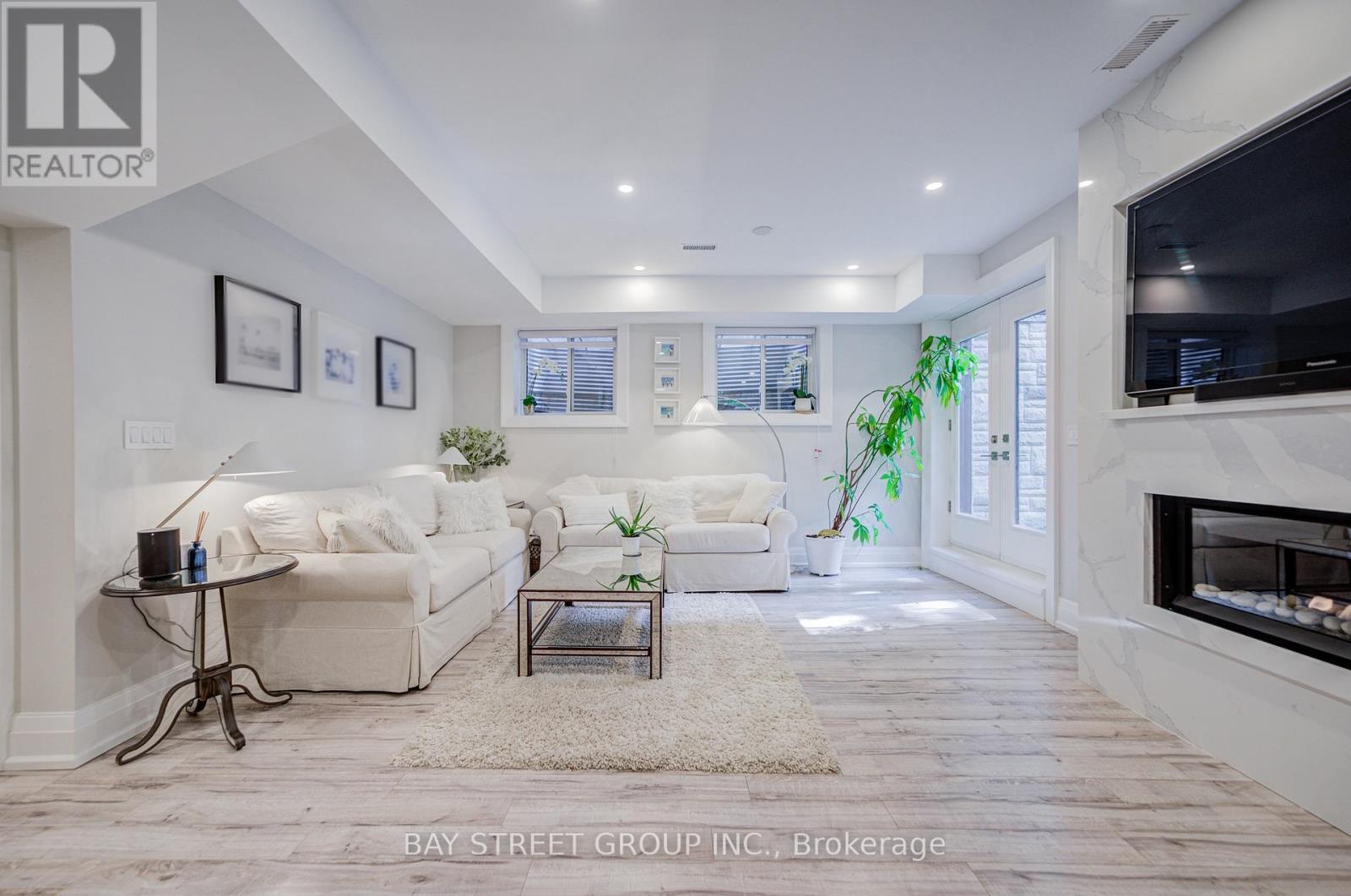 37 Barker Avenue, Toronto, Ontario  M9V 1E6 - Photo 40 - W13749522