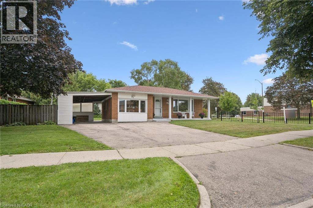 85 INDIAN Road, Kitchener, Ontario