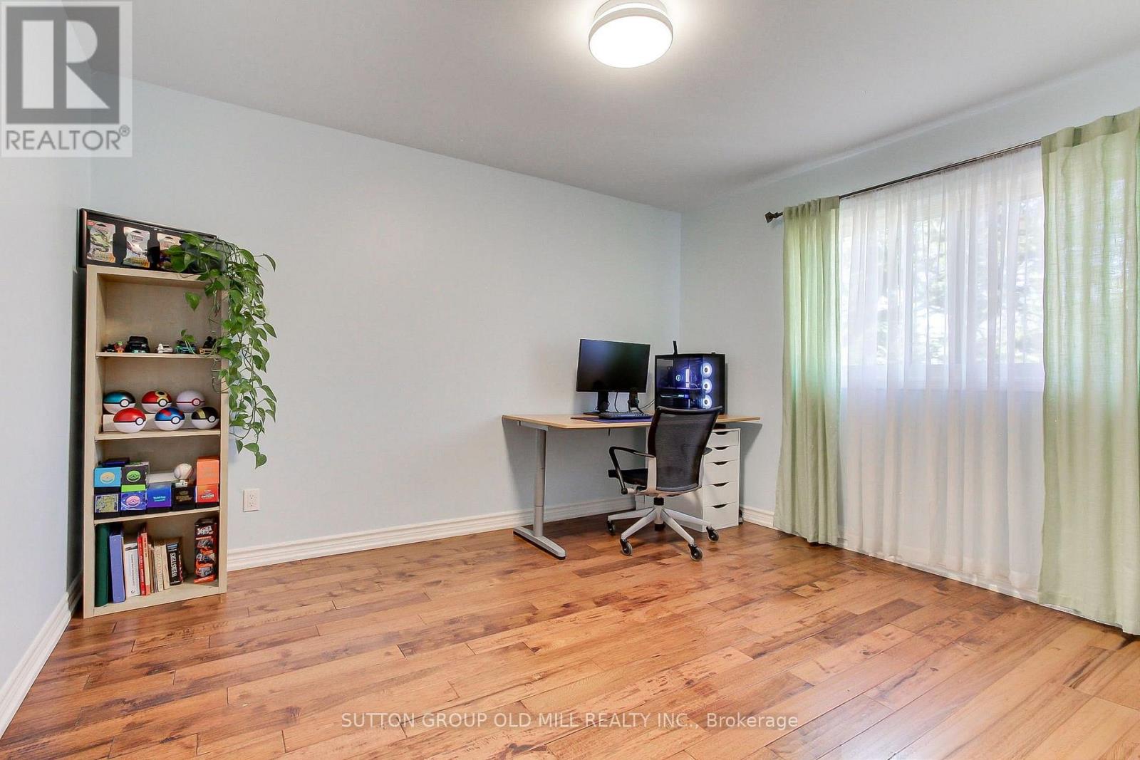 129 Robin Court, Newmarket, Ontario  L3Y 6B2 - Photo 31 - N13749534