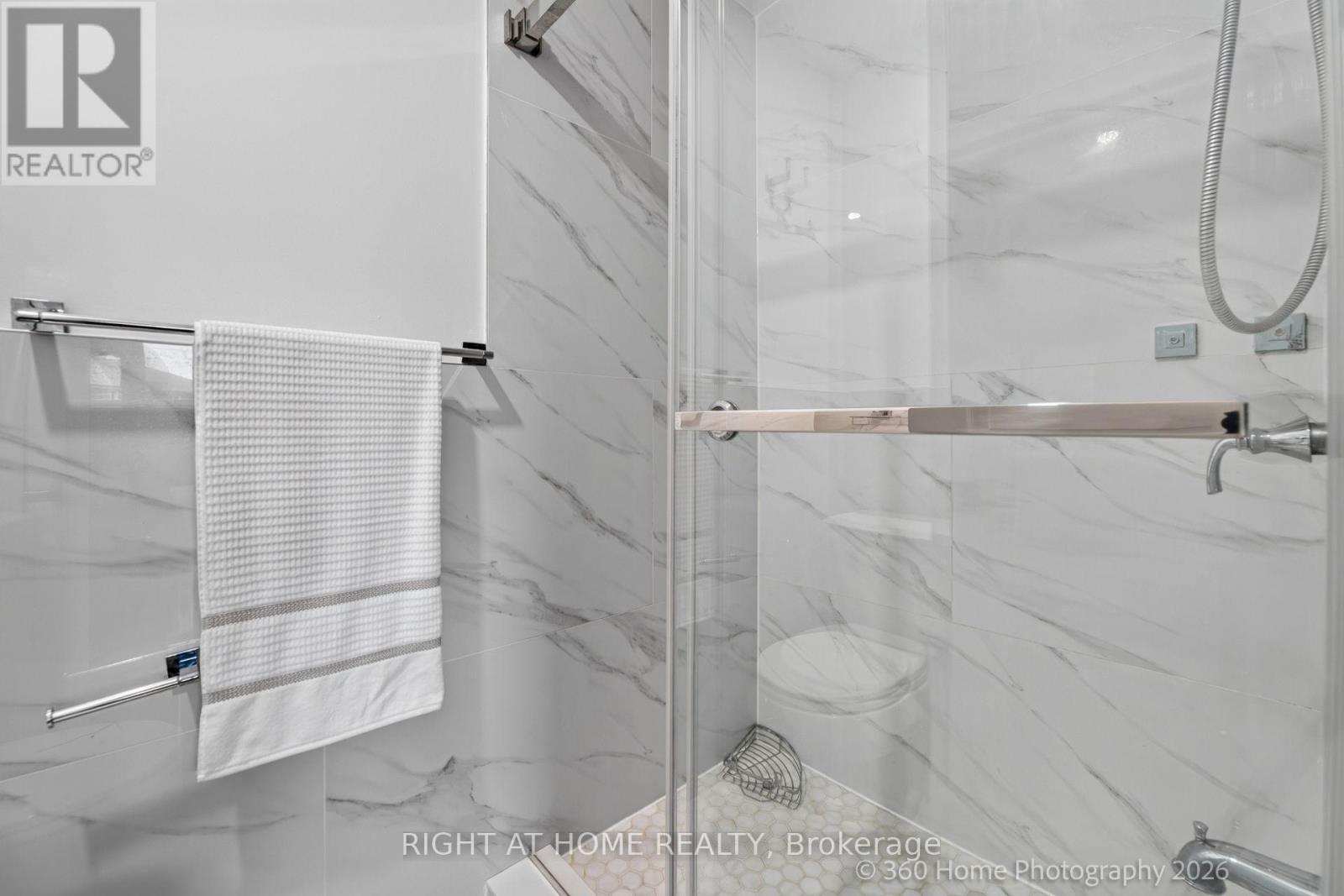 35 Wheelwright Crescent N, Toronto, Ontario  M3N 1V2 - Photo 21 - W13749532