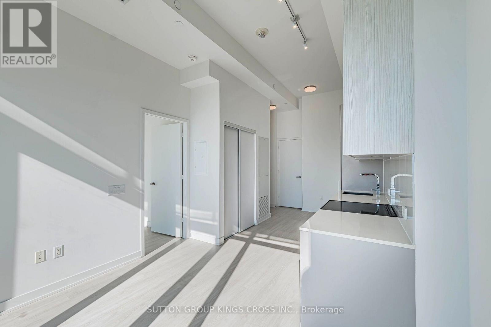 2504 - 3883 Quartz Road, Mississauga, Ontario  L5B 0M4 - Photo 14 - W13631572
