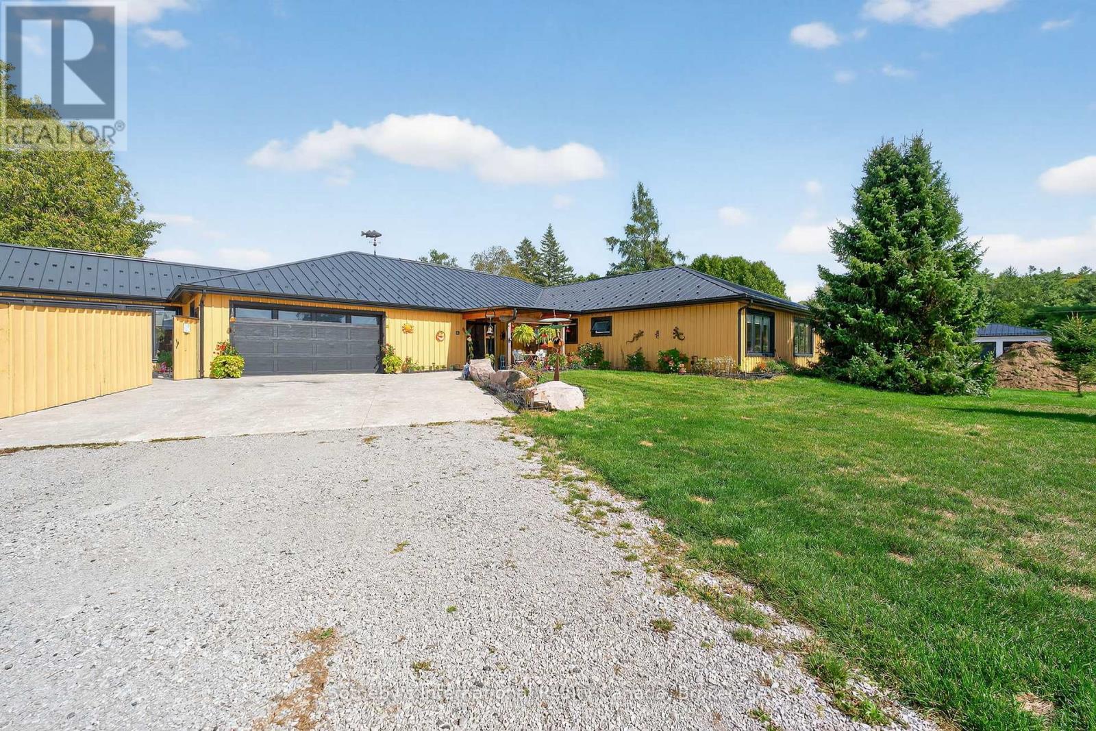 1082 Beaumont Farm Road, Bracebridge, Ontario  P1L 1X2 - Photo 11 - X12920430