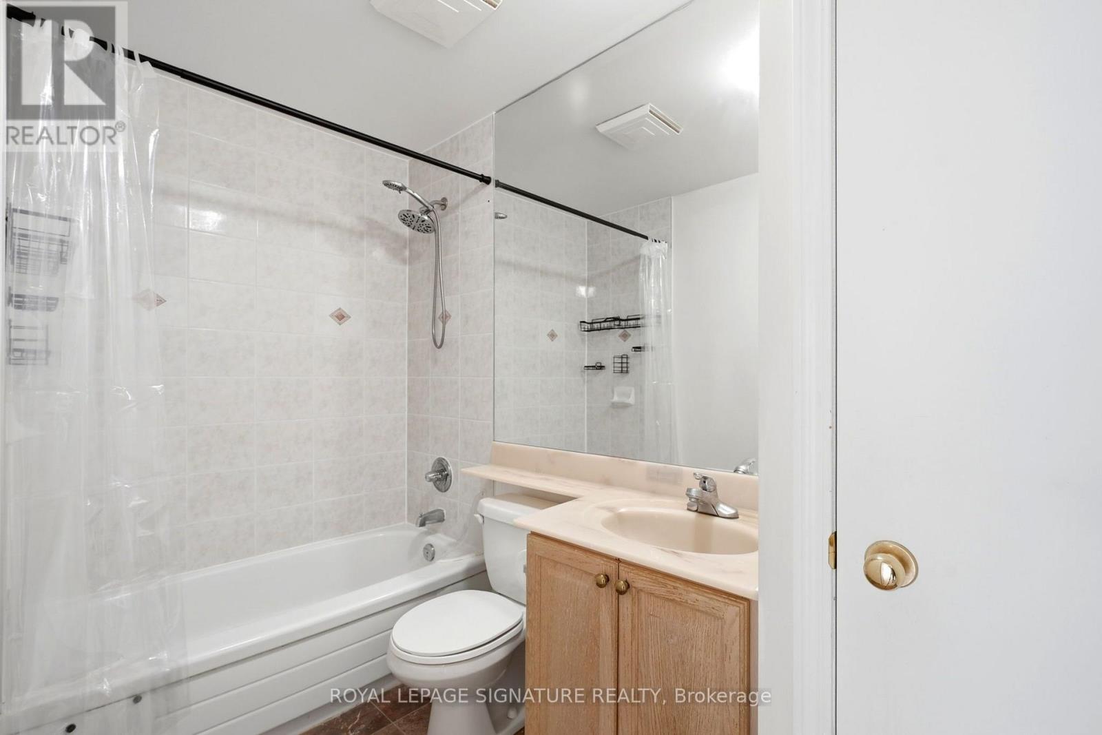 2014 - 7 King Street E, Toronto, Ontario  M5C 3C5 - Photo 7 - C13749548