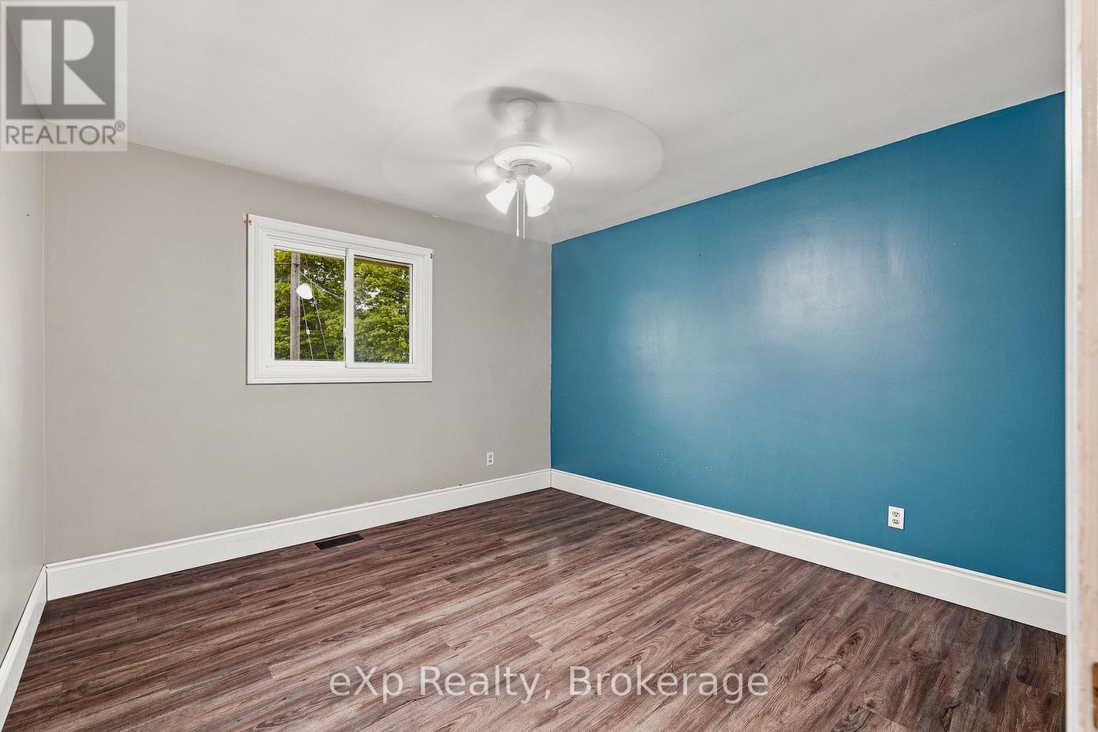 236 Bruce Street S, West Grey, Ontario  N0G 1R0 - Photo 12 - X13749550