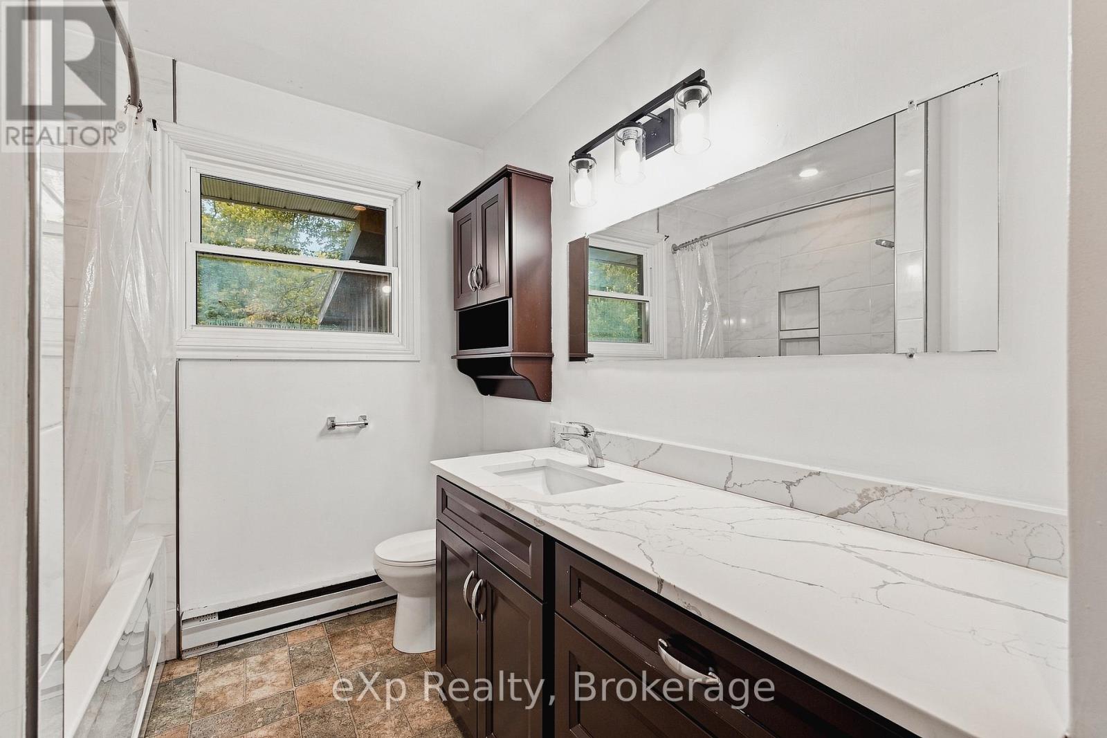 236 Bruce Street S, West Grey, Ontario  N0G 1R0 - Photo 15 - X13749550