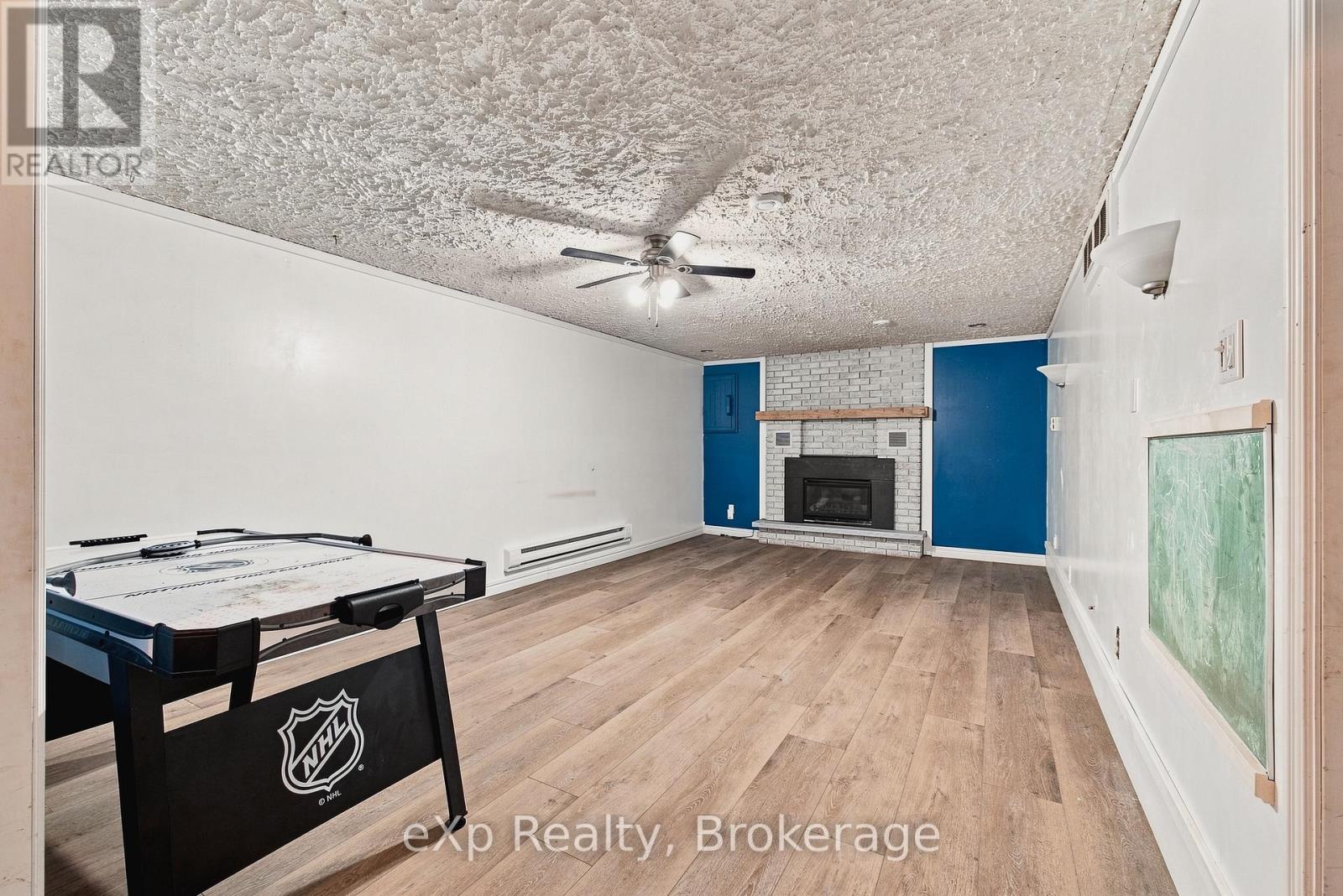236 Bruce Street S, West Grey, Ontario  N0G 1R0 - Photo 16 - X13749550