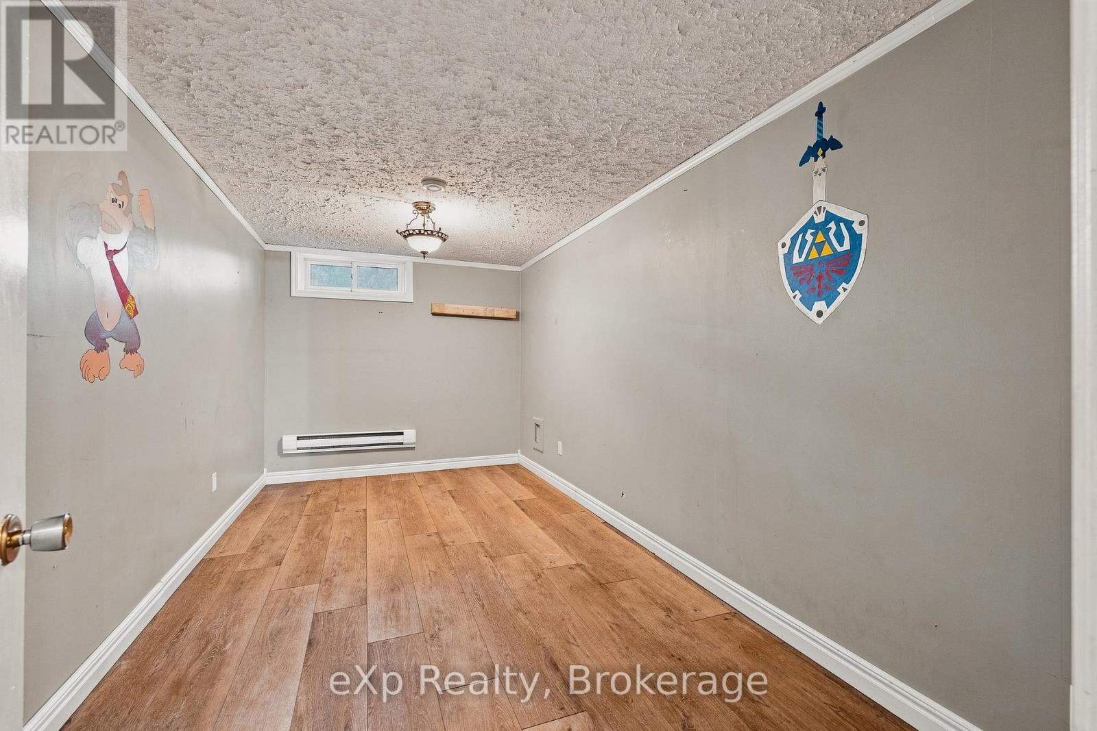 236 Bruce Street S, West Grey, Ontario  N0G 1R0 - Photo 18 - X13749550