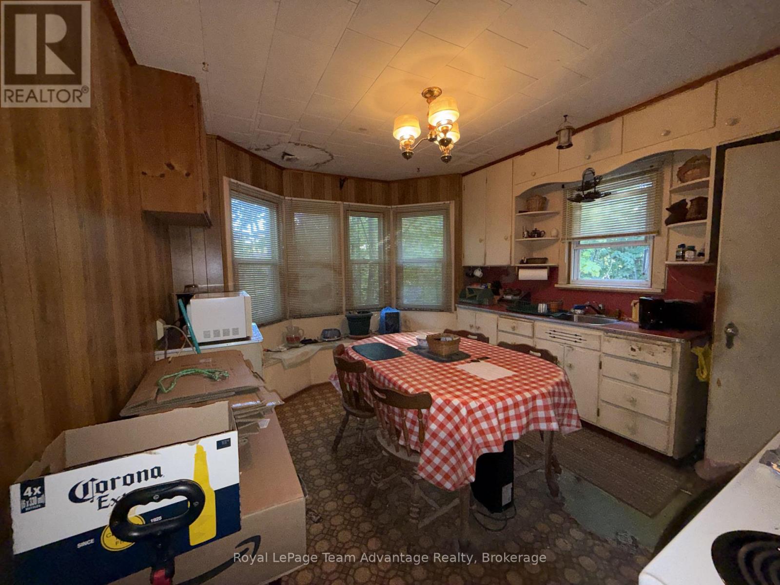 24 Hillcrest Avenue, Parry Sound, Ontario  P2A 1L4 - Photo 9 - X13744764