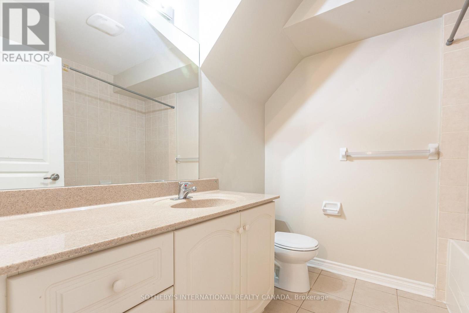 60 Routliffe Lane, Toronto, Ontario  M2N 0A5 - Photo 21 - C13748790