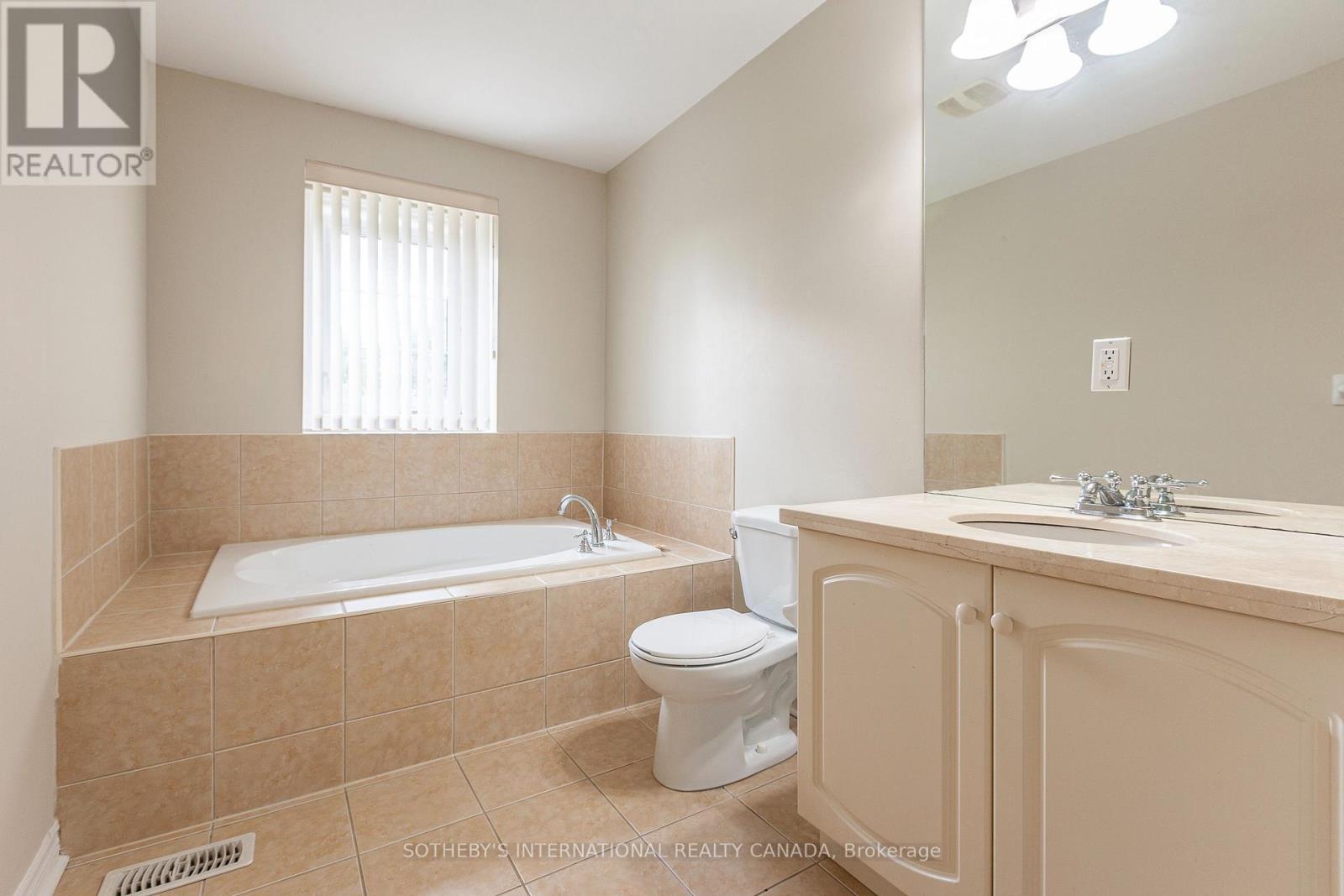 60 Routliffe Lane, Toronto, Ontario  M2N 0A5 - Photo 33 - C13748790