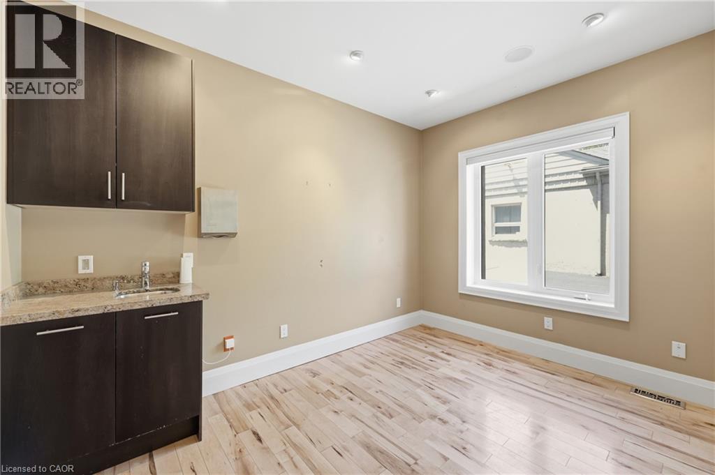 58 King Street W Unit# B, Stoney Creek, Ontario  L8G 1H8 - Photo 5 - 40835404