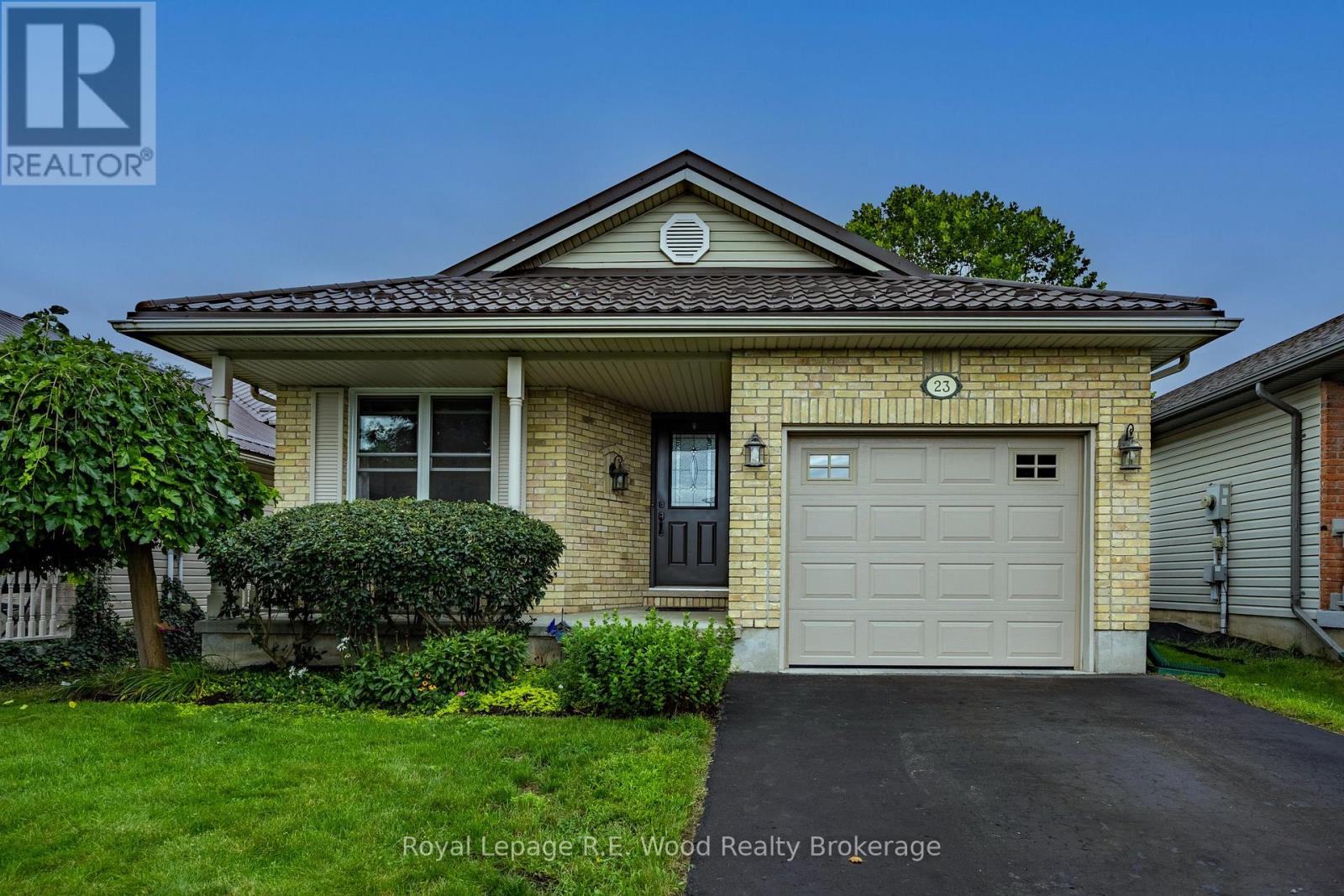 23 Peach Street, Tillsonburg, Ontario  N4G 5N8 - Photo 2 - X13749616