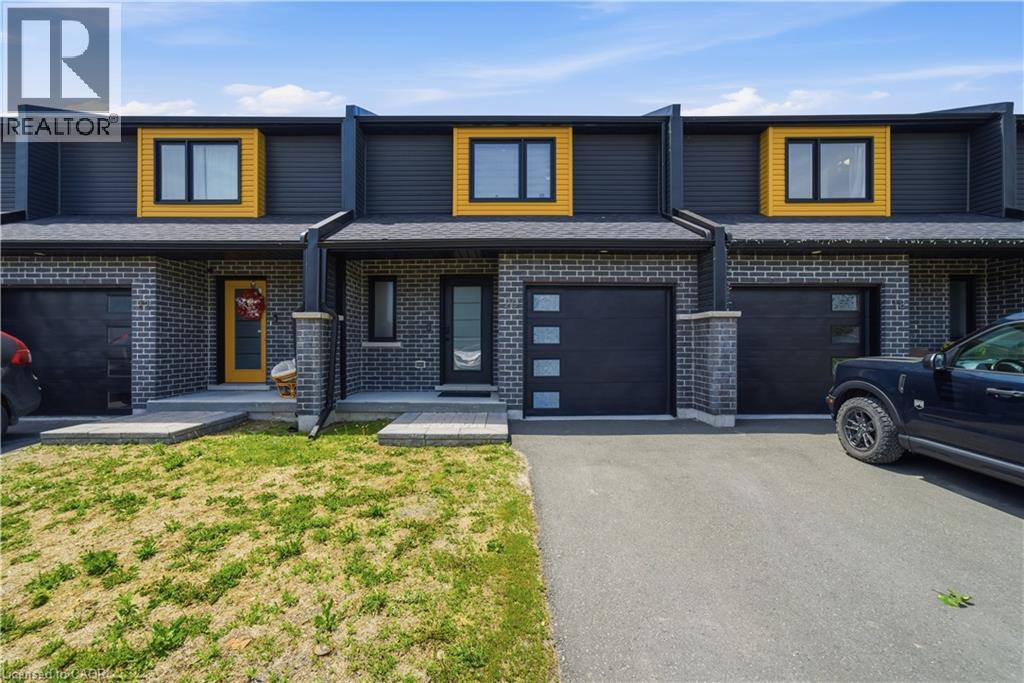 20 BRITTANY Lane, Quinte West, Ontario