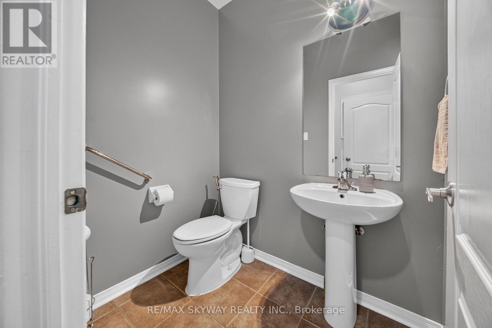 59 Crystal Glen Crescent, Brampton, Ontario  L6X 0K2 - Photo 19 - W13749618