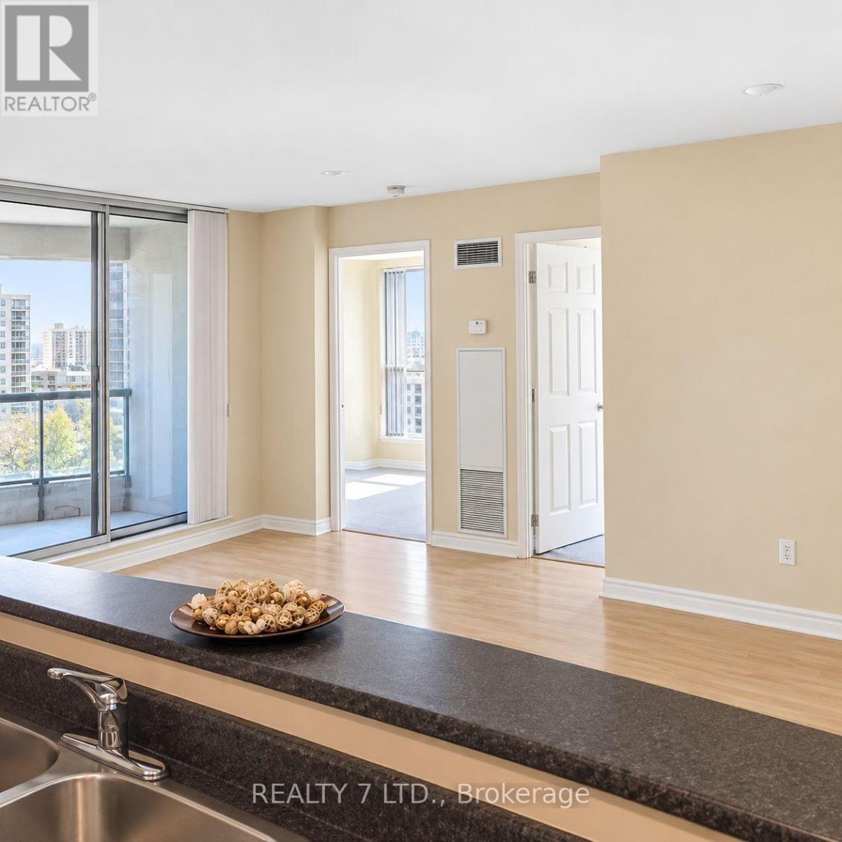 1010 - 150 Fairview Mall Drive, Toronto, Ontario  M2J 4T1 - Photo 11 - C13748936