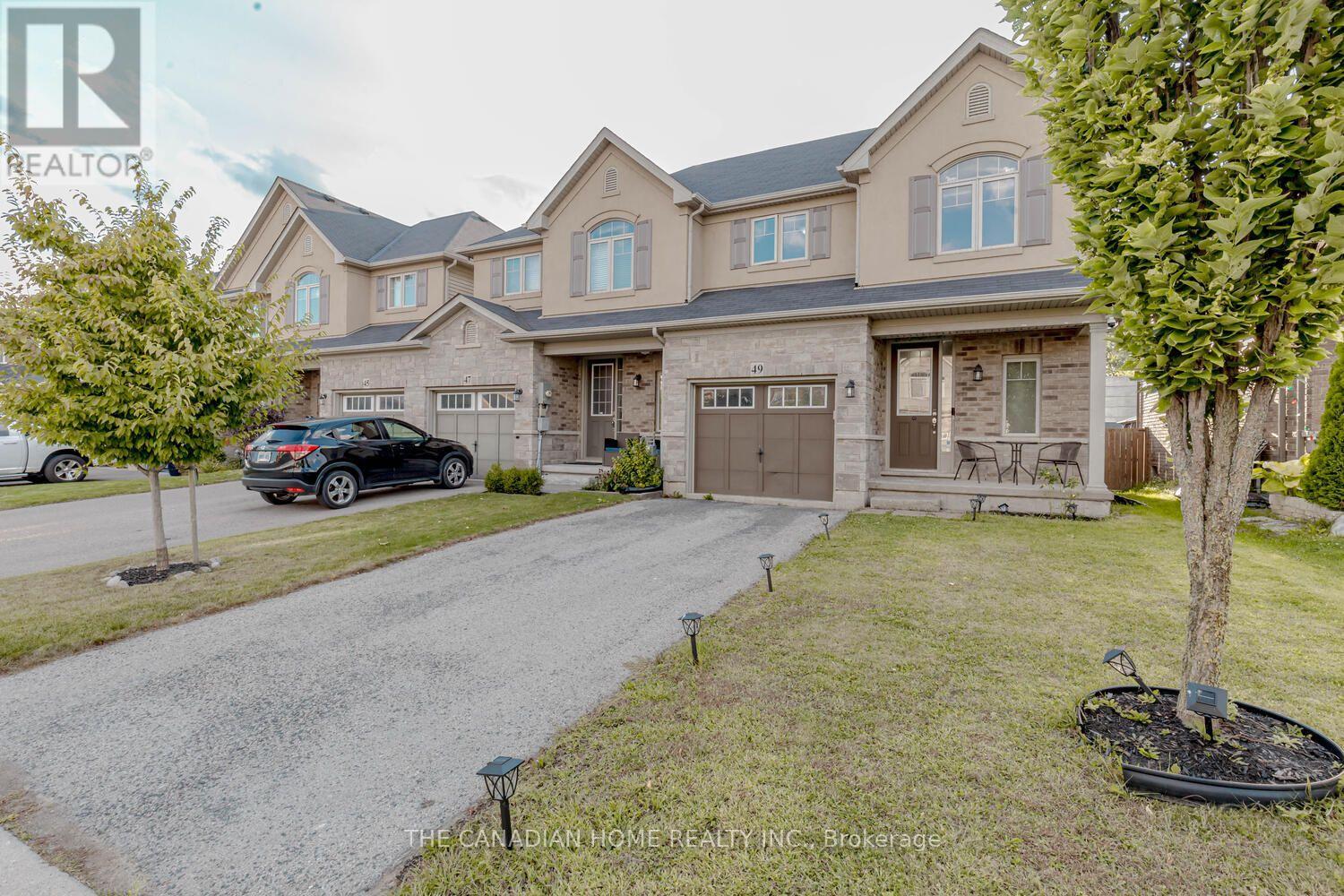 49 SEXTON CRESCENT, Hamilton, Ontario