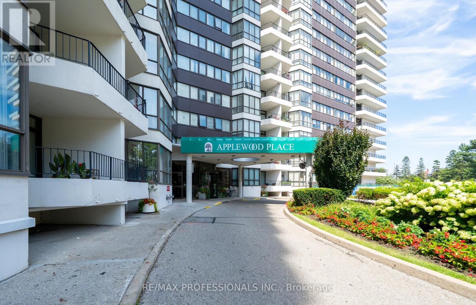 1204 - 1333 BLOOR STREET, Mississauga, Ontario