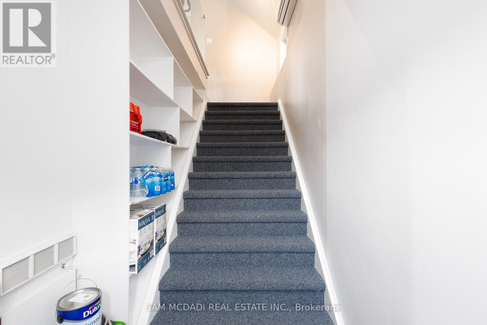 Upper - 14011 Trafalgar Road, Halton Hills, Ontario L7G 4S4 - Photo 4 - W13748658