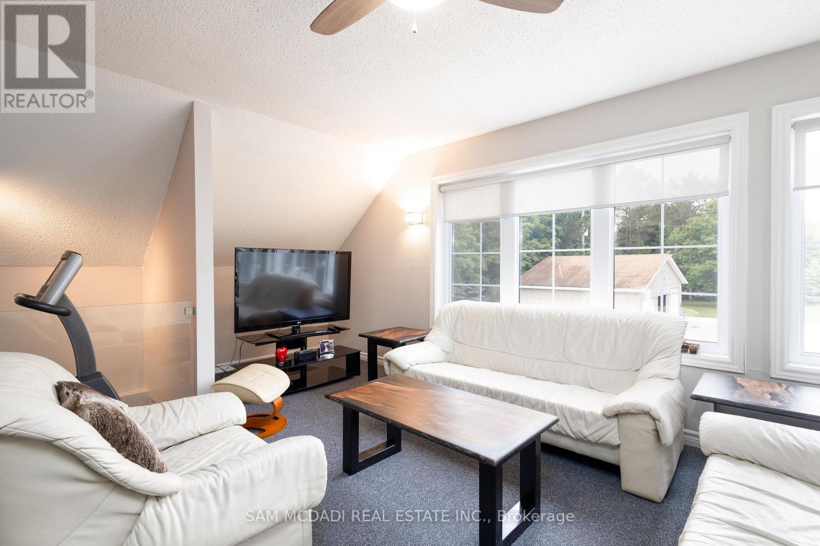 Upper - 14011 Trafalgar Road, Halton Hills, Ontario L7G 4S4 - Photo 7 - W13748658