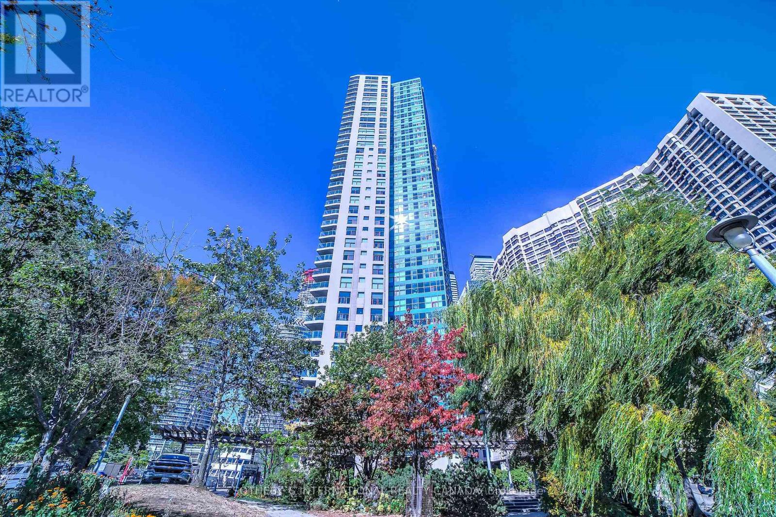 1207 - 99 HARBOUR SQUARE, Toronto, Ontario