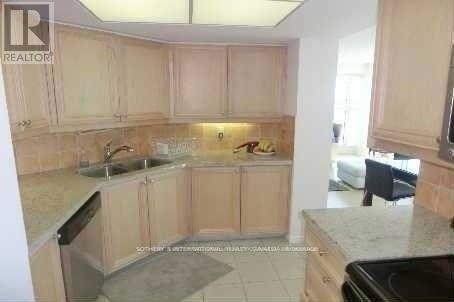 1207 - 99 Harbour Square, Toronto, Ontario  M5J 2H2 - Photo 6 - C13749642