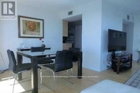 1207 - 99 Harbour Square, Toronto, Ontario  M5J 2H2 - Photo 7 - C13749642