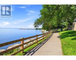 5 - 2120 MARINE DRIVE, Oakville, Ontario