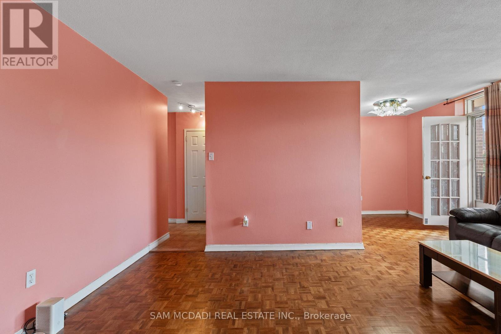 208 - 3145 Queen Frederica Drive, Mississauga, Ontario  L4Y 3A7 - Photo 3 - W13749650