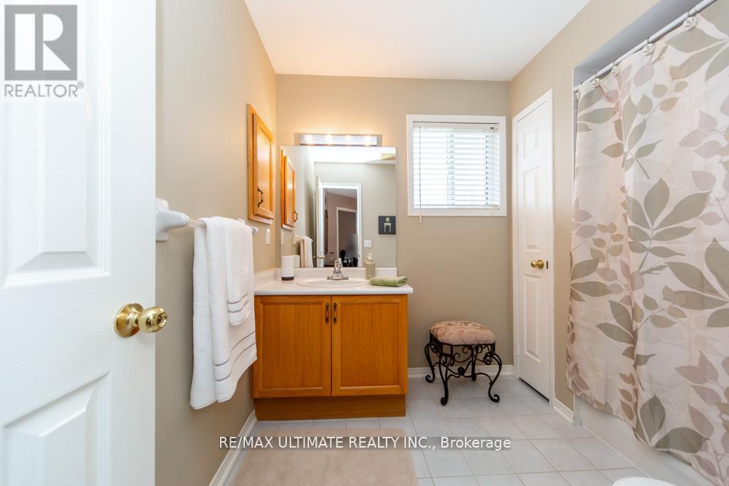 5 Twiss Drive, Barrie, Ontario  L4N 8P3 - Photo 39 - S13747780
