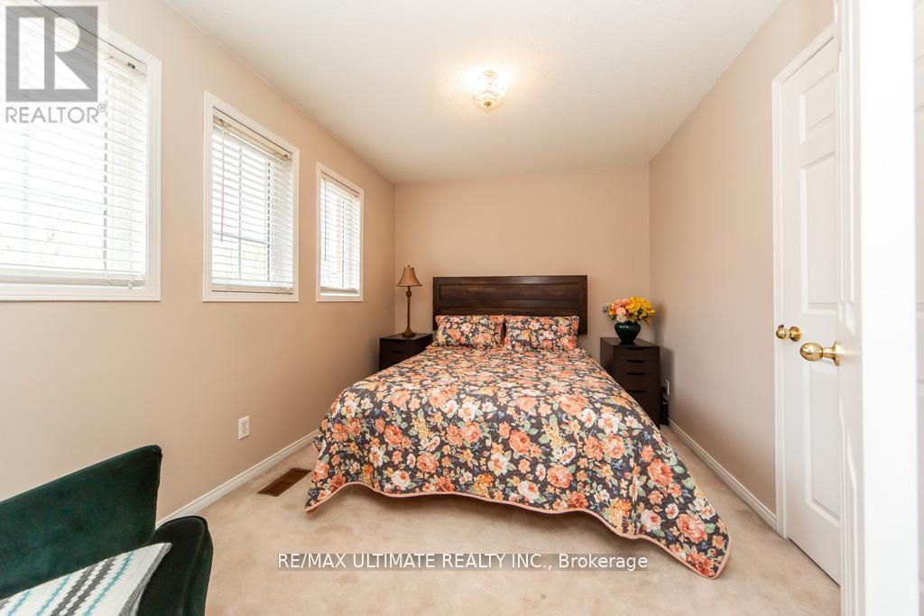 5 Twiss Drive, Barrie, Ontario  L4N 8P3 - Photo 34 - S13747780