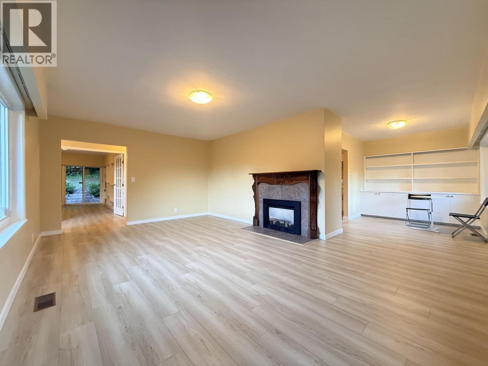 111 Bonnymuir Drive, West Vancouver, British Columbia  V7S 1L4 - Photo 2 - R3161884