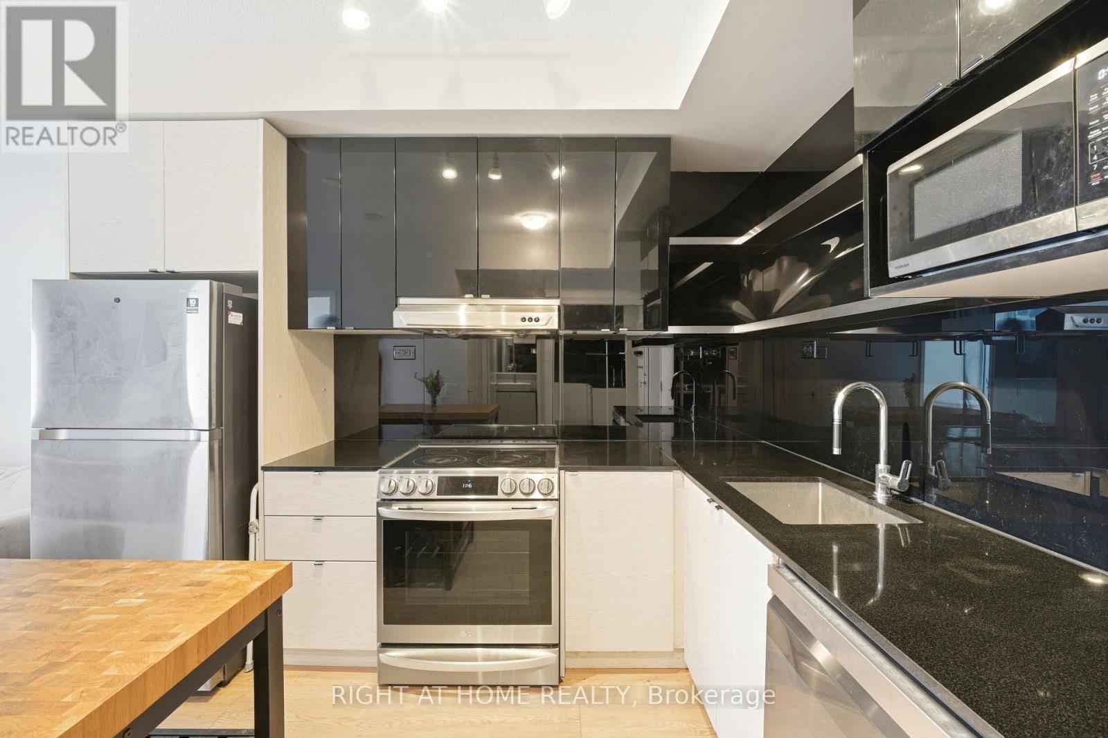 219 - 72 Esther Shiner Boulevard, Toronto, Ontario  M2K 0C4 - Photo 8 - C13749674