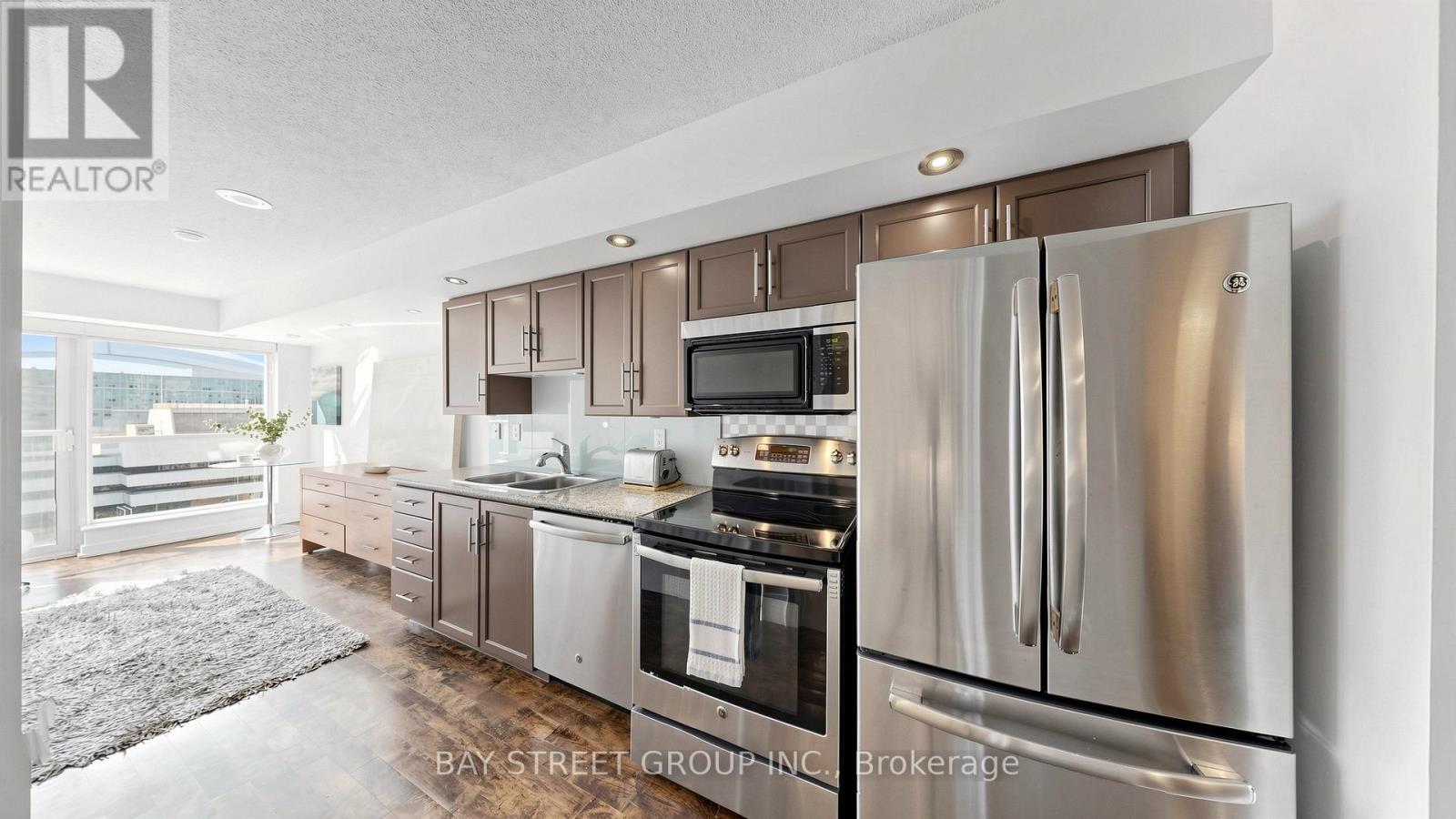1134 - 250 Wellington Street W, Toronto, Ontario  M5V 3P6 - Photo 11 - C13749698