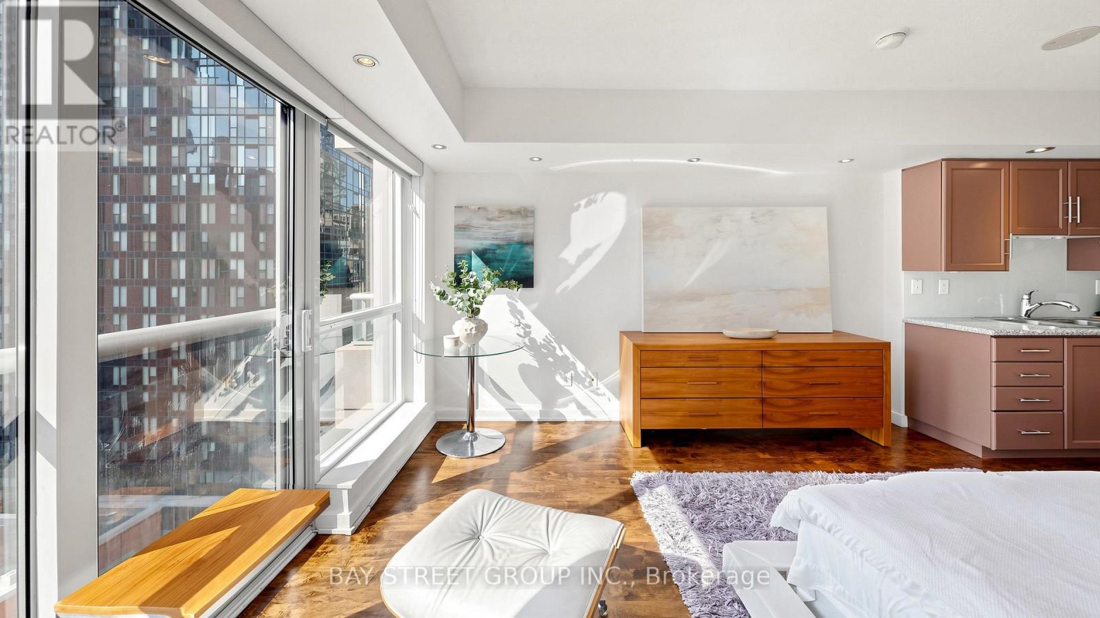 1134 - 250 Wellington Street W, Toronto, Ontario  M5V 3P6 - Photo 7 - C13749698